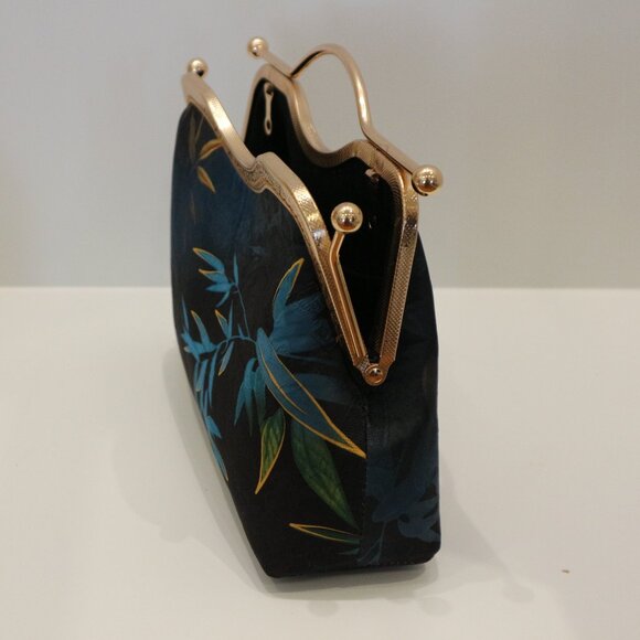 Vintage Brass Japanese bag, handmade bag, evening clutch, clutch bag, clutches - Picture 4 of 8